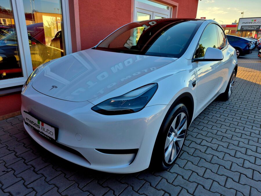 Tesla Model Y Standard Range Plus 235kw