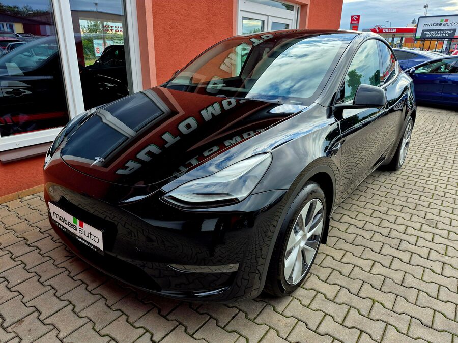 Tesla Model Y Long Range Dual Motor 378kW - BERLÍN TAŽNÉ