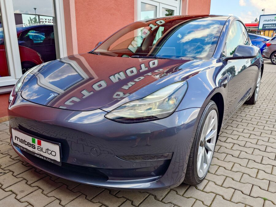 Tesla Model 3 Long Range 366 kW - akceleration boost