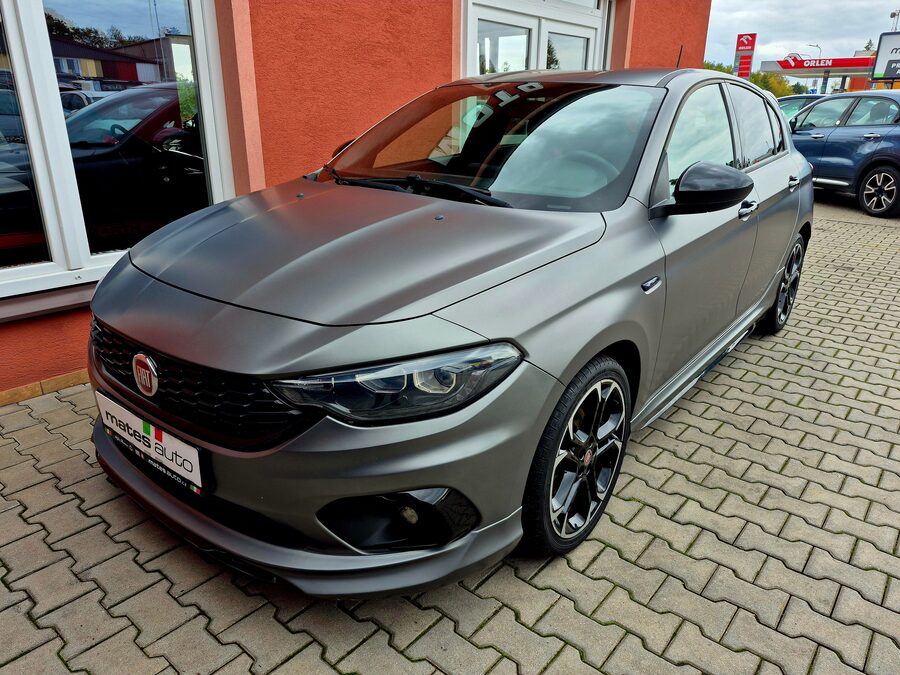 Fiat Tipo 1.4 88kw Turbo S-Design SPORT - NUOVO GRIGIO OPACO